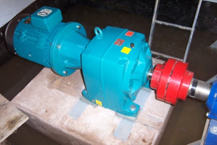 20-small-hydro-turbine-generator